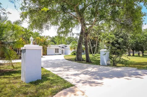 15857 87th Trail Palm Beach Gardens FL 33418
