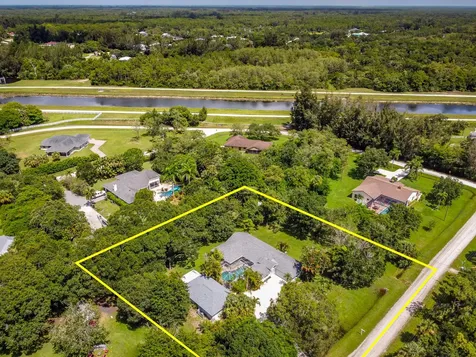15857 87th Trail Palm Beach Gardens FL 33418