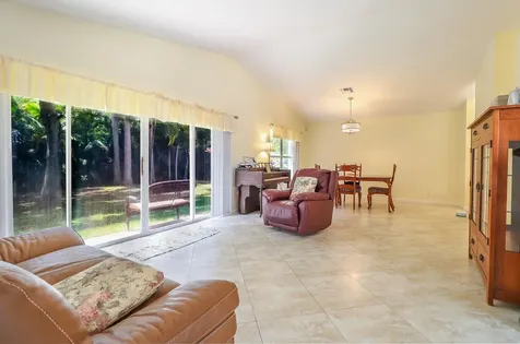 15857 87th Trail Palm Beach Gardens FL 33418