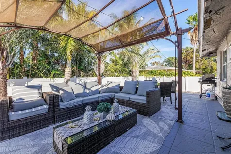 2935 Lake Worth Road Palm Springs FL 33461