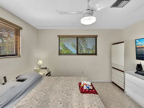 19321 Ne 18th Place Miami FL 33179