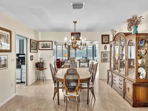 19321 Ne 18th Place Miami FL 33179
