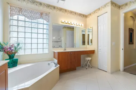 7632 New Holland Way Boynton Beach FL 33437