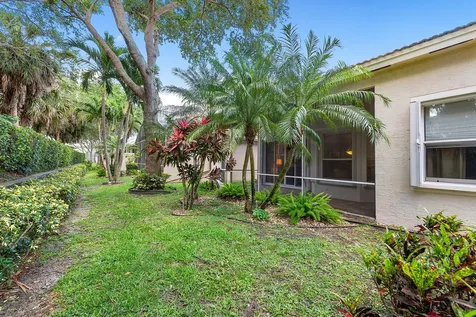 7632 New Holland Way Boynton Beach FL 33437