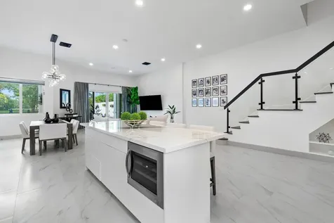 350 E Royal Palm Road Boca Raton FL 33432
