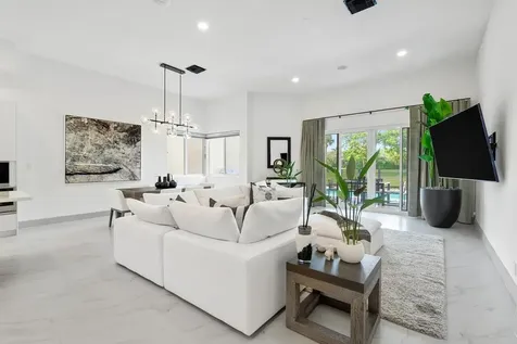 350 E Royal Palm Road Boca Raton FL 33432