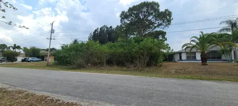 3243 SE Pinto Street Port Saint Lucie FL 34984