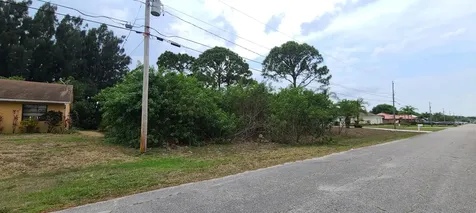 3243 SE Pinto Street Port Saint Lucie FL 34984