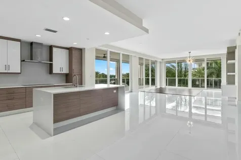 2720 Donald Ross Road Palm Beach Gardens FL 33410