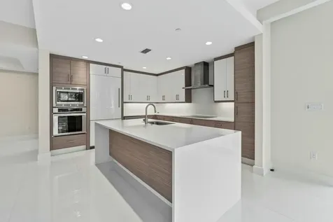 2720 Donald Ross Road Palm Beach Gardens FL 33410