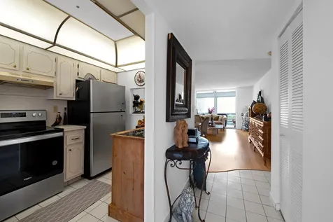 9281 Sunrise Lakes Boulevard Sunrise FL 33322