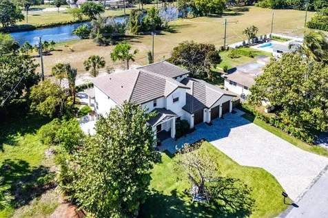 3215 Chapel Hill Boulevard Boynton Beach FL 33435