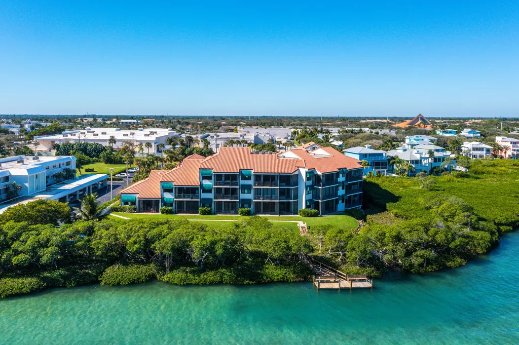 200 Waterway Road Tequesta FL 33469