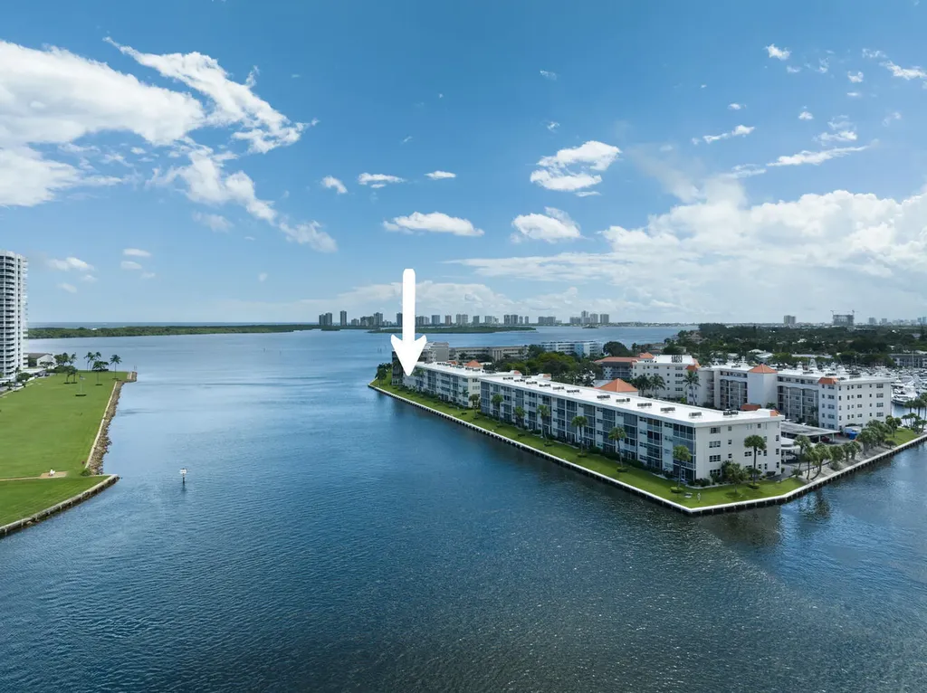 28 Yacht Club Drive North Palm Beach FL 33408