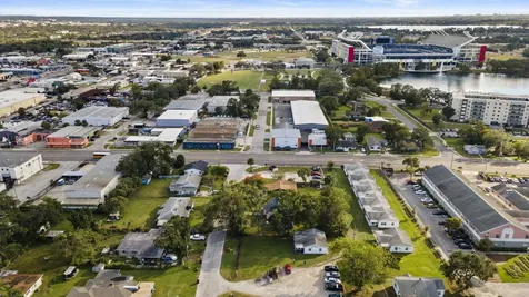 210 Kent Avenue Orlando FL 32805