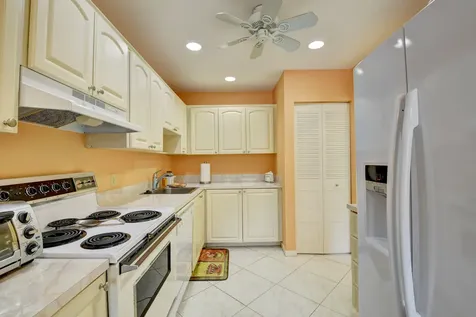 14 Southport Lane Boynton Beach FL 33436