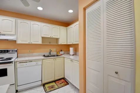 14 Southport Lane Boynton Beach FL 33436