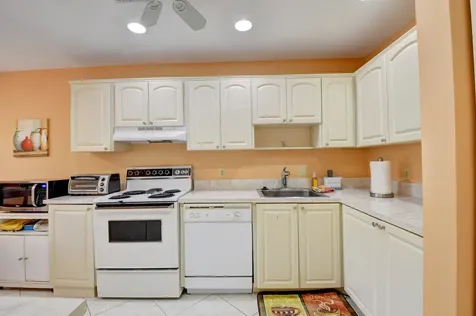 14 Southport Lane Boynton Beach FL 33436