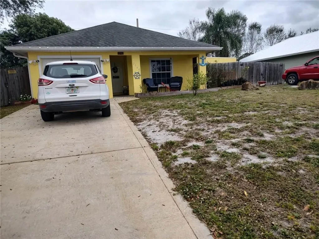 7560 58th Court Vero Beach FL 32967