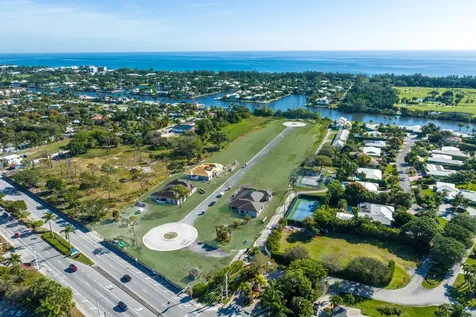 2915 Bluewater Cove Gulf Stream FL 33483