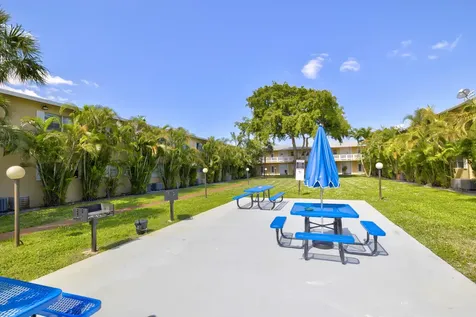 550 SE 2nd Avenue Deerfield Beach FL 33441