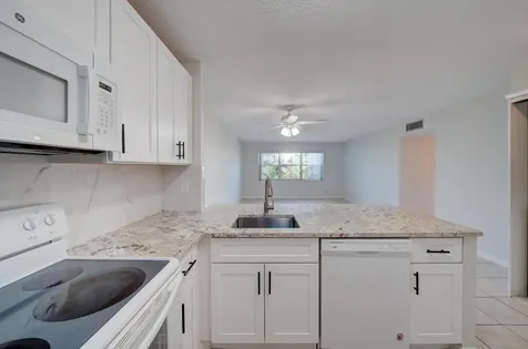 550 SE 2nd Avenue Deerfield Beach FL 33441