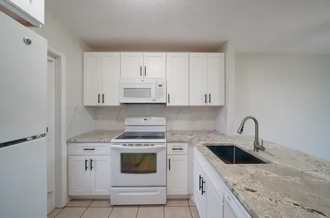 550 SE 2nd Avenue Deerfield Beach FL 33441