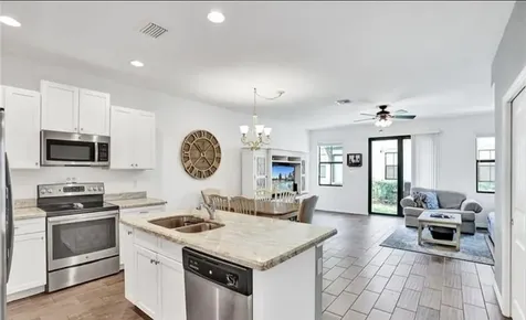 1082 NW 33 Manor Pompano Beach FL 33064