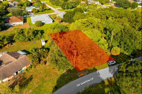 512 SW Sansom Lane Port Saint Lucie FL 34953