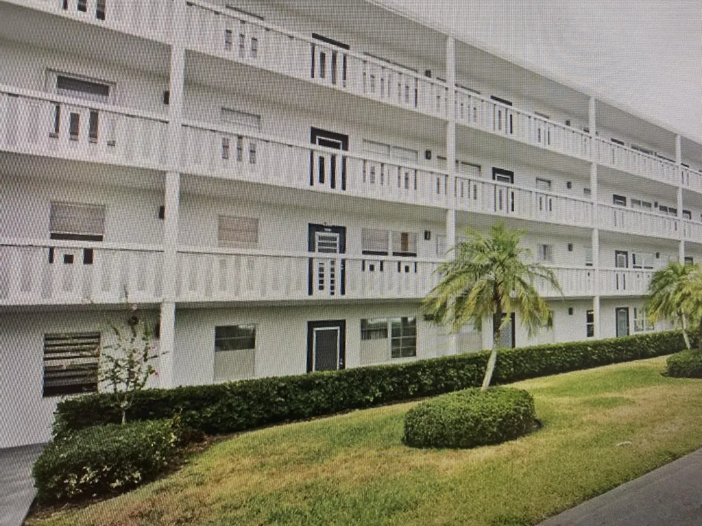 3034 Ellesmere B Deerfield Beach FL 33442