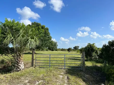 18120 NW 320th Street Okeechobee FL 34972