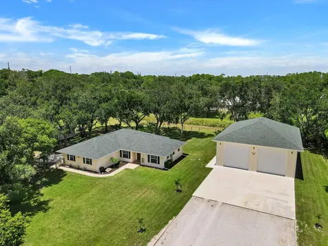 15703 97th Road West Palm Beach FL 33412