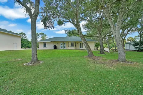 15703 97th Road West Palm Beach FL 33412