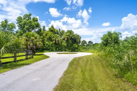 Xxx Bob Cat Lane Loxahatchee FL 33470