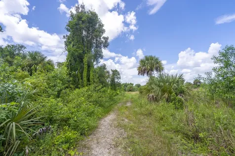 Xxx Bob Cat Lane Loxahatchee FL 33470