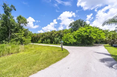 Xxx Bob Cat Lane Loxahatchee FL 33470
