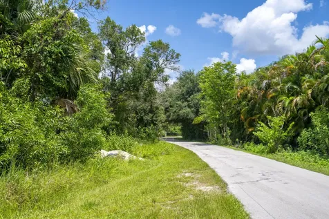 Xxx Bob Cat Lane Loxahatchee FL 33470