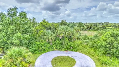 Xxx Bob Cat Lane Loxahatchee FL 33470