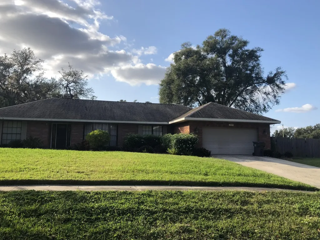 2507 Beachwood Lane Valrico FL 33596