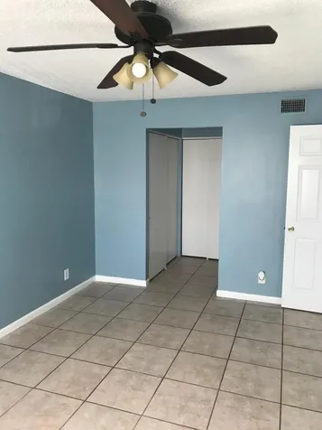 1830 Abbey Road West Palm Beach FL 33415