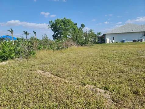 725 NW 8th Terrace Cape Coral FL 33993
