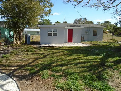 2405 3rd Avenue Avenue Vero Beach FL 32962