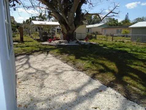 2405 3rd Avenue Avenue Vero Beach FL 32962