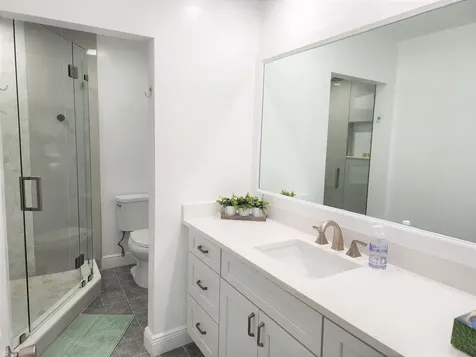 572 SE 20th Avenue Deerfield Beach FL 33441