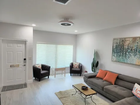 572 SE 20th Avenue Deerfield Beach FL 33441