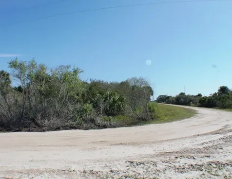 18781 NW 270th Street Okeechobee FL 34972