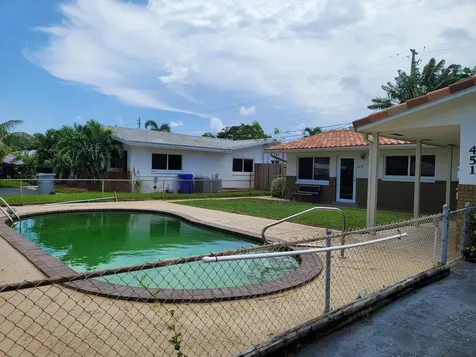 451 SE 1st Avenue Pompano Beach FL 33060