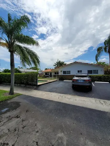 451 SE 1st Avenue Pompano Beach FL 33060