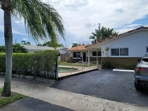451 SE 1st Avenue Pompano Beach FL 33060