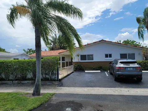 451 SE 1st Avenue Pompano Beach FL 33060